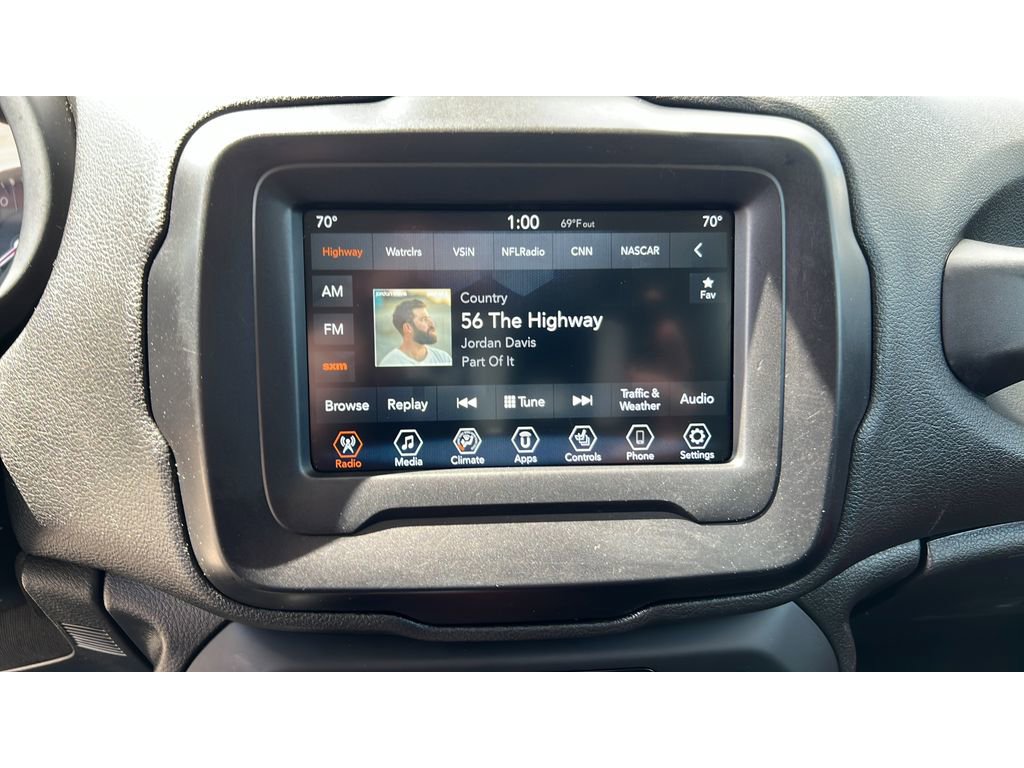 Used 2018 Jeep Renegade Trailhawk image 18