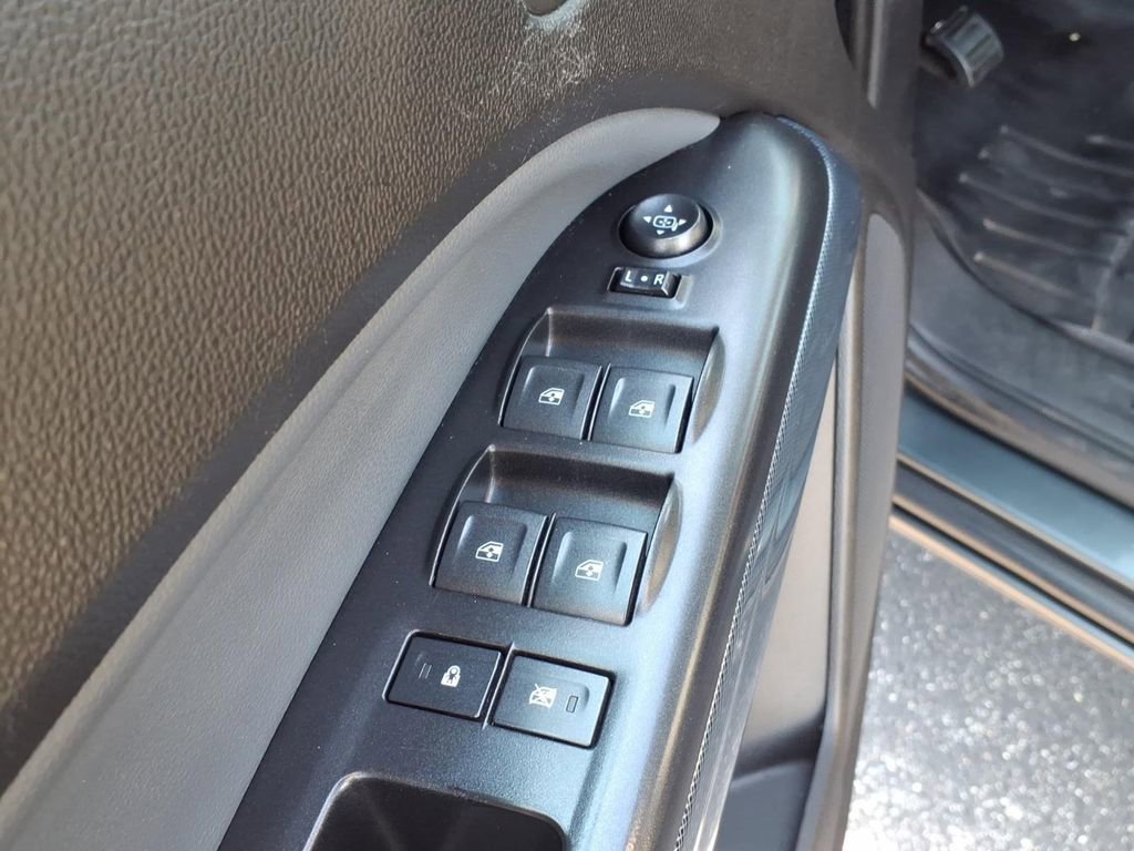 Used 2016 Chevrolet Colorado Z71 AWD/4WD image 9