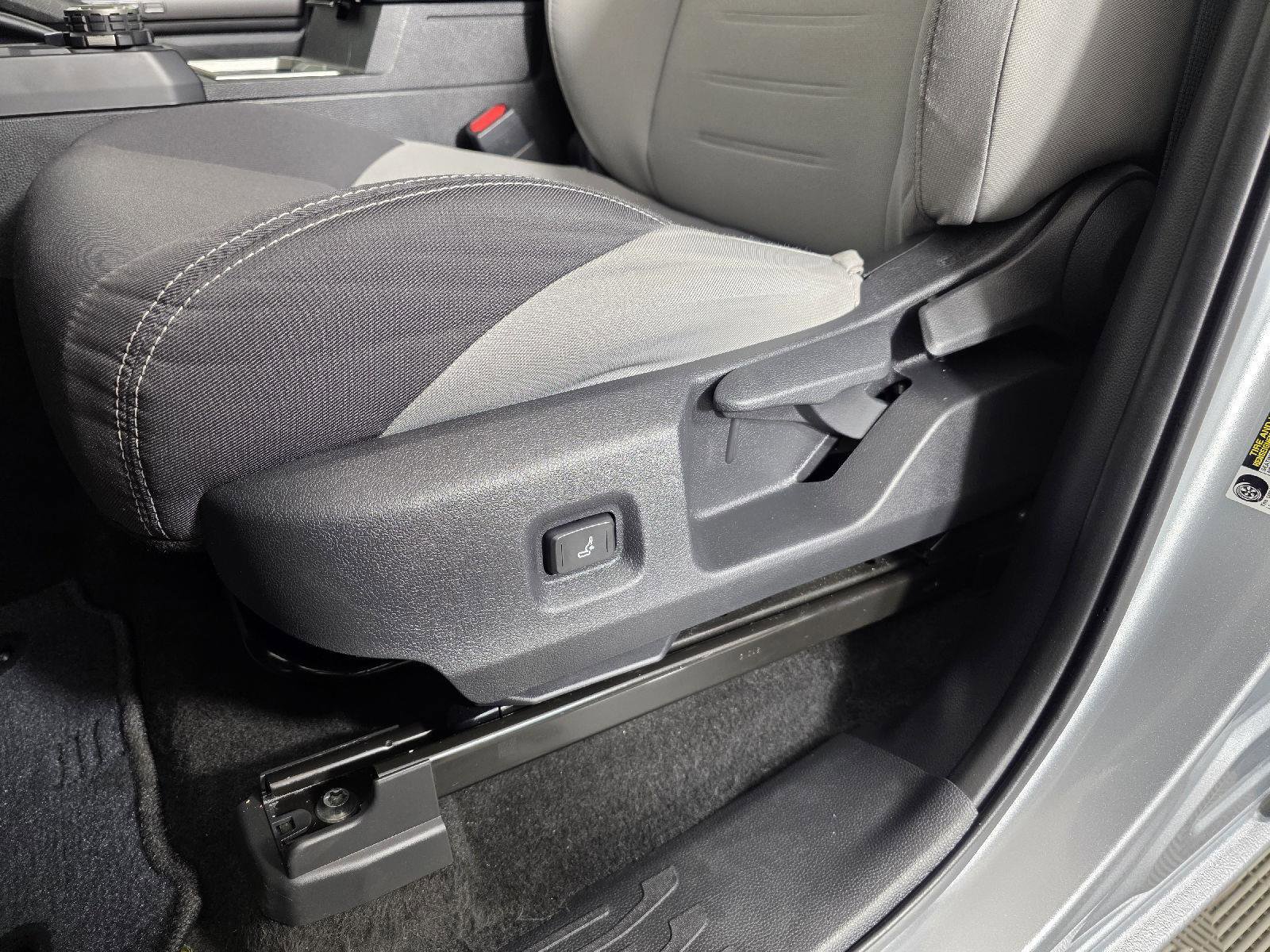 Used 2025 Toyota Tacoma TRD Off-Road image 13