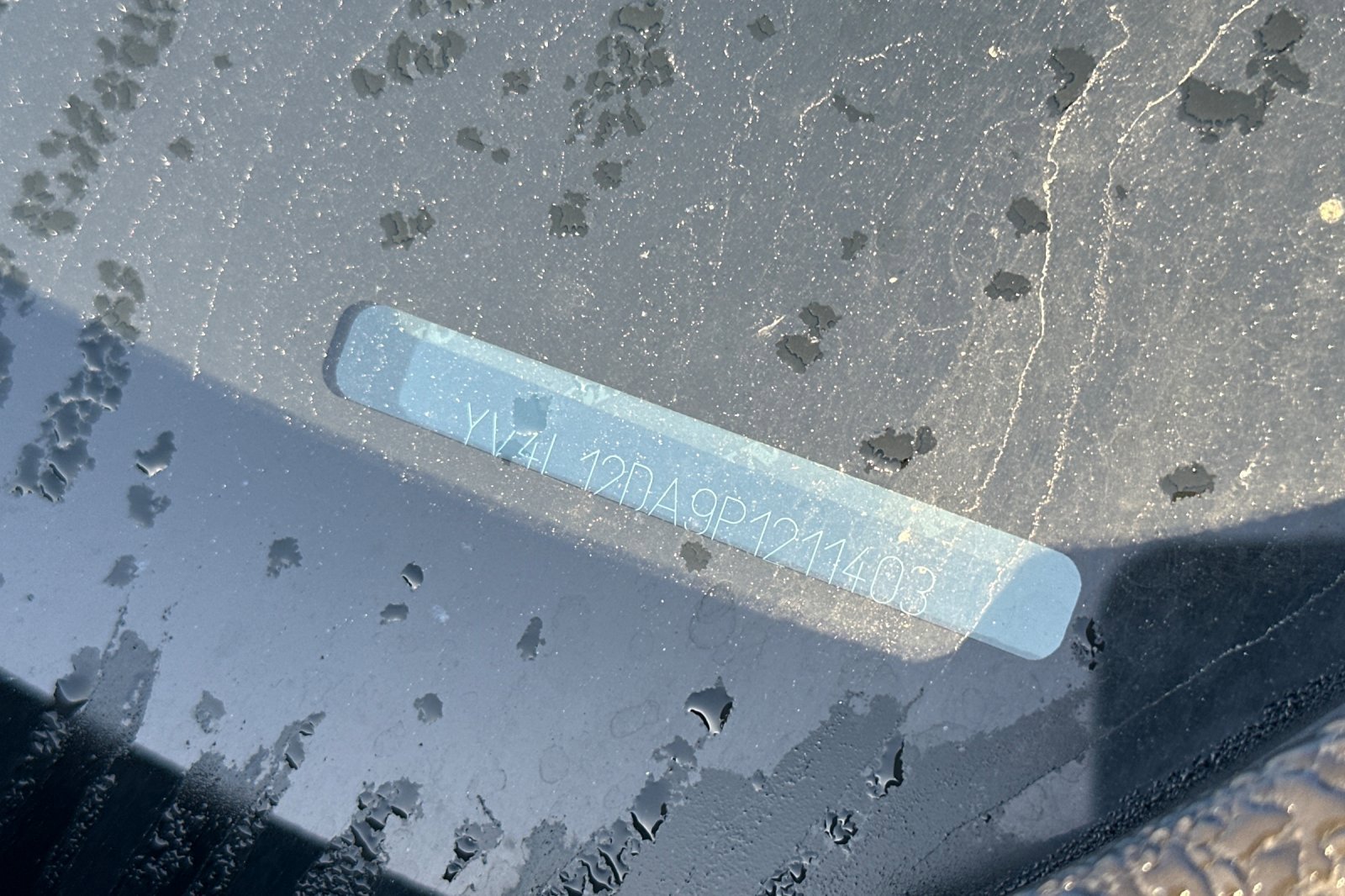 Certified 2023 Volvo XC60 B5 Ultimate w/ Climate Package image 3