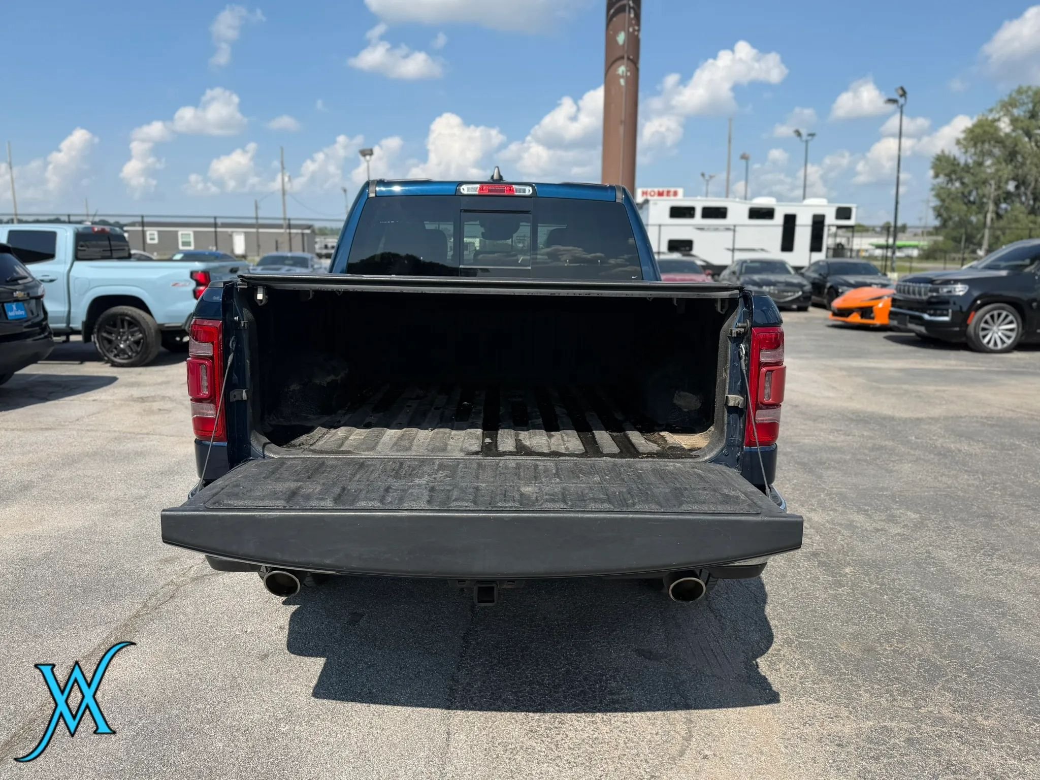 Used 2022 RAM 1500 Laramie AWD/4WD image 37