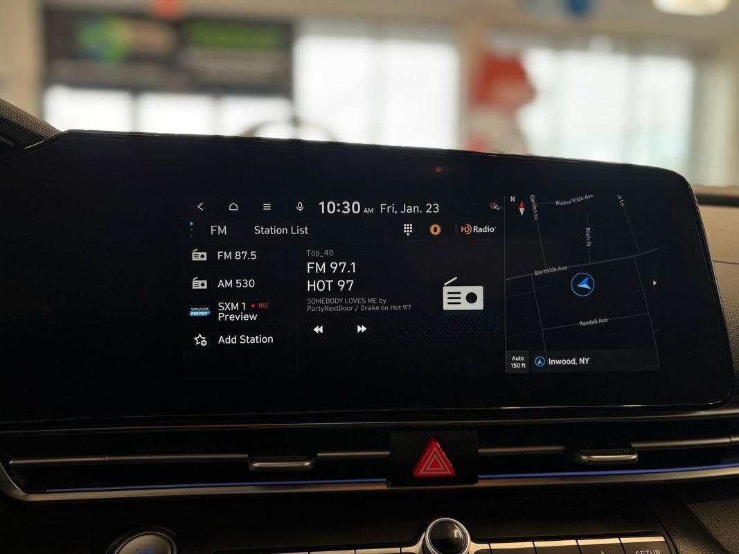 Used 2025 Hyundai Elantra SEL image 33