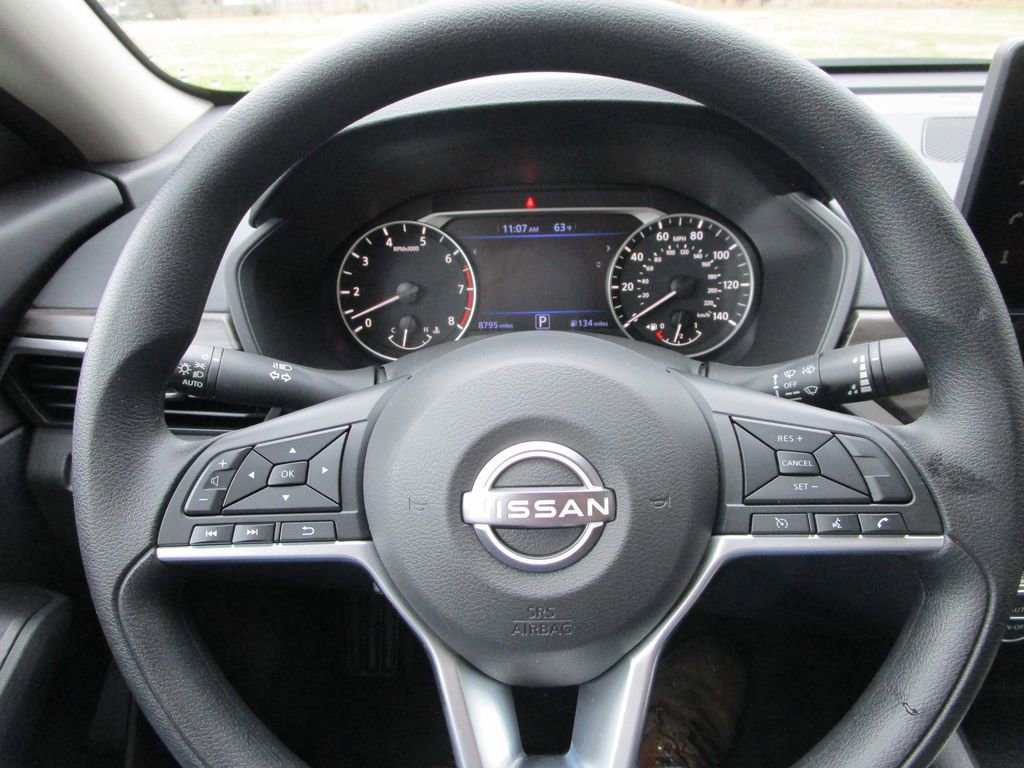 Used 2025 Nissan Altima 2.5 SV w/ SV Special Edition Package image 26