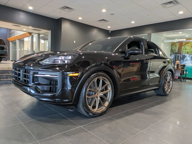 Used 2026 Porsche Cayenne GTS AWD/4WD image 8