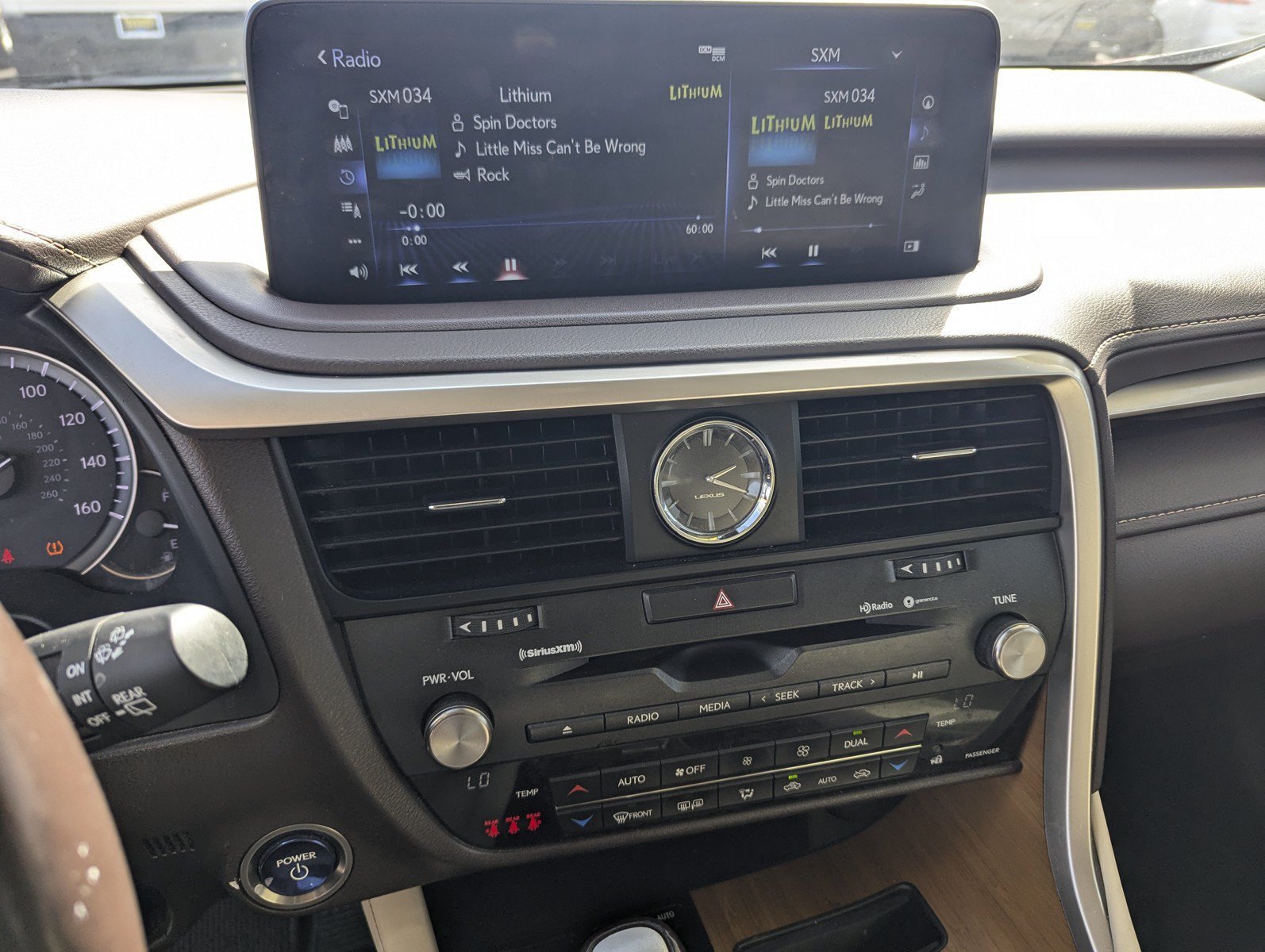 Used 2020 Lexus RX 450h AWD w/ Premium Package image 13
