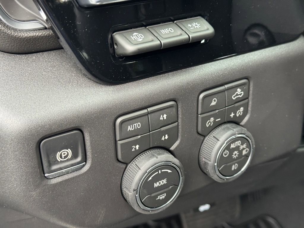 New 2026 Chevrolet Silverado 1500 LTZ w/ Technology Package image 13