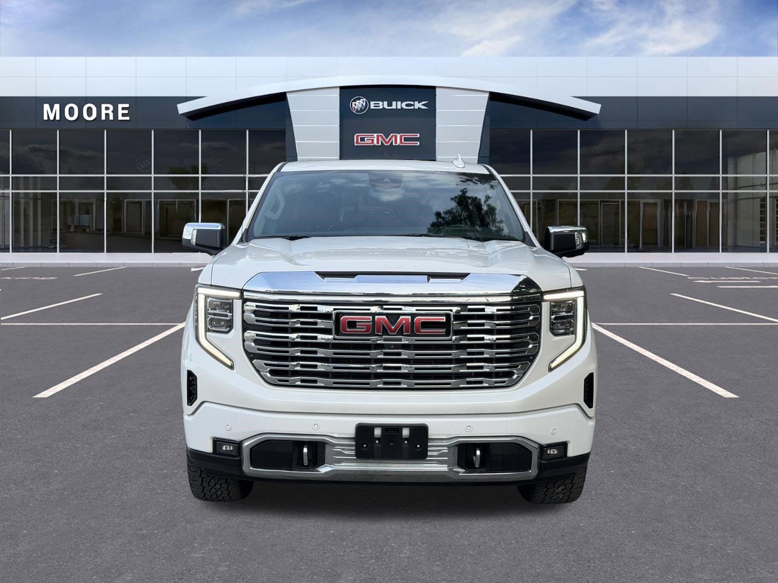 Used 2023 GMC Sierra 1500 Denali w/ Denali Reserve Package AWD/4WD image 3