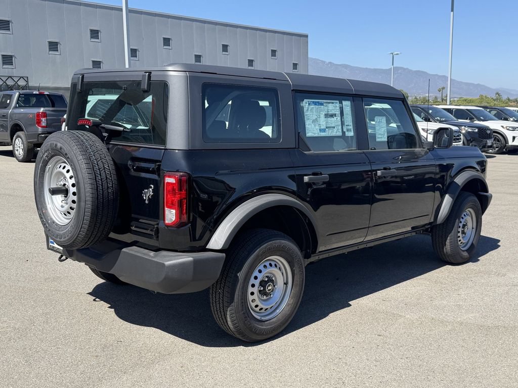 New 2025 Ford Bronco 4-Door AWD/4WD image 8