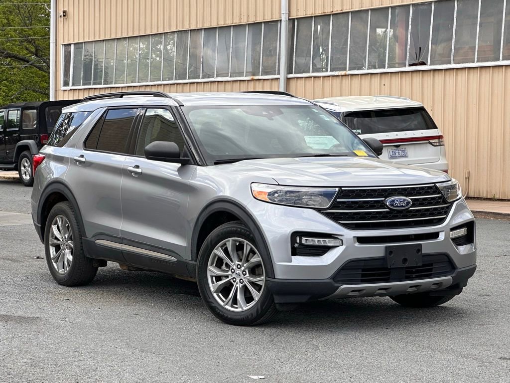 Used 2021 Ford Explorer XLT w/ Equipment Group 202A RWD image 49