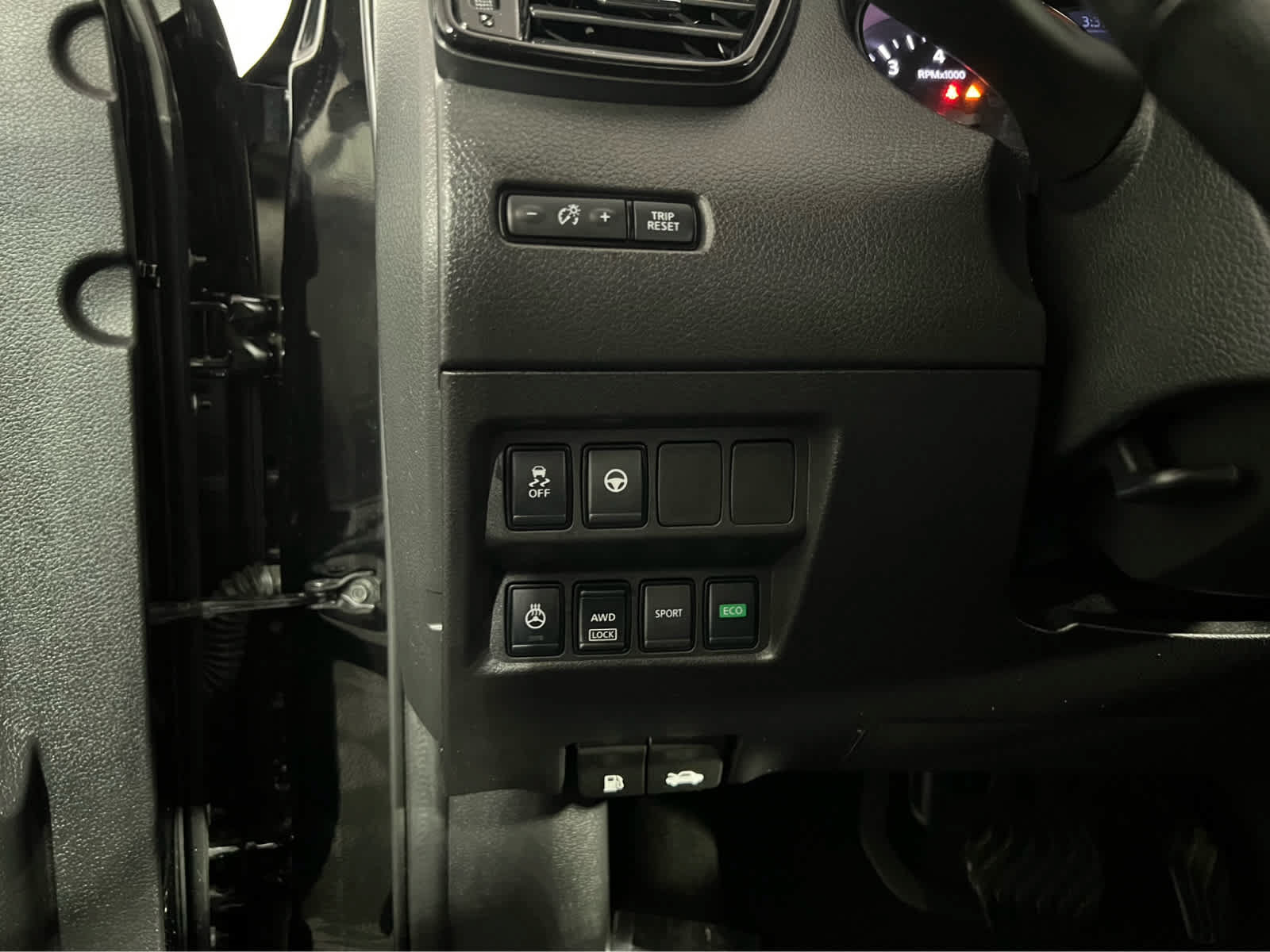 Certified 2022 Nissan Rogue Sport SL AWD/4WD image 16