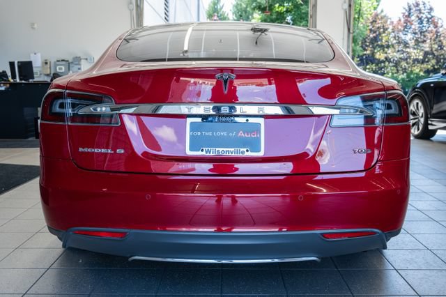 Used 2015 Tesla Model S 70D AWD/4WD image 5