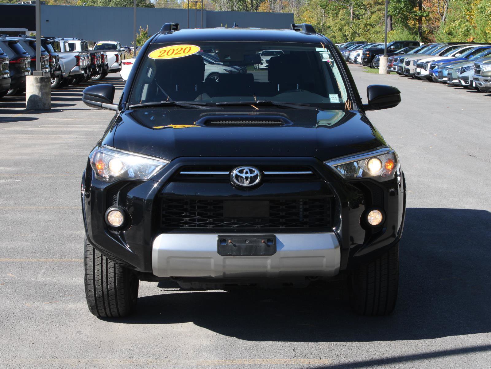 Used 2020 Toyota 4Runner TRD Off-Road image 2