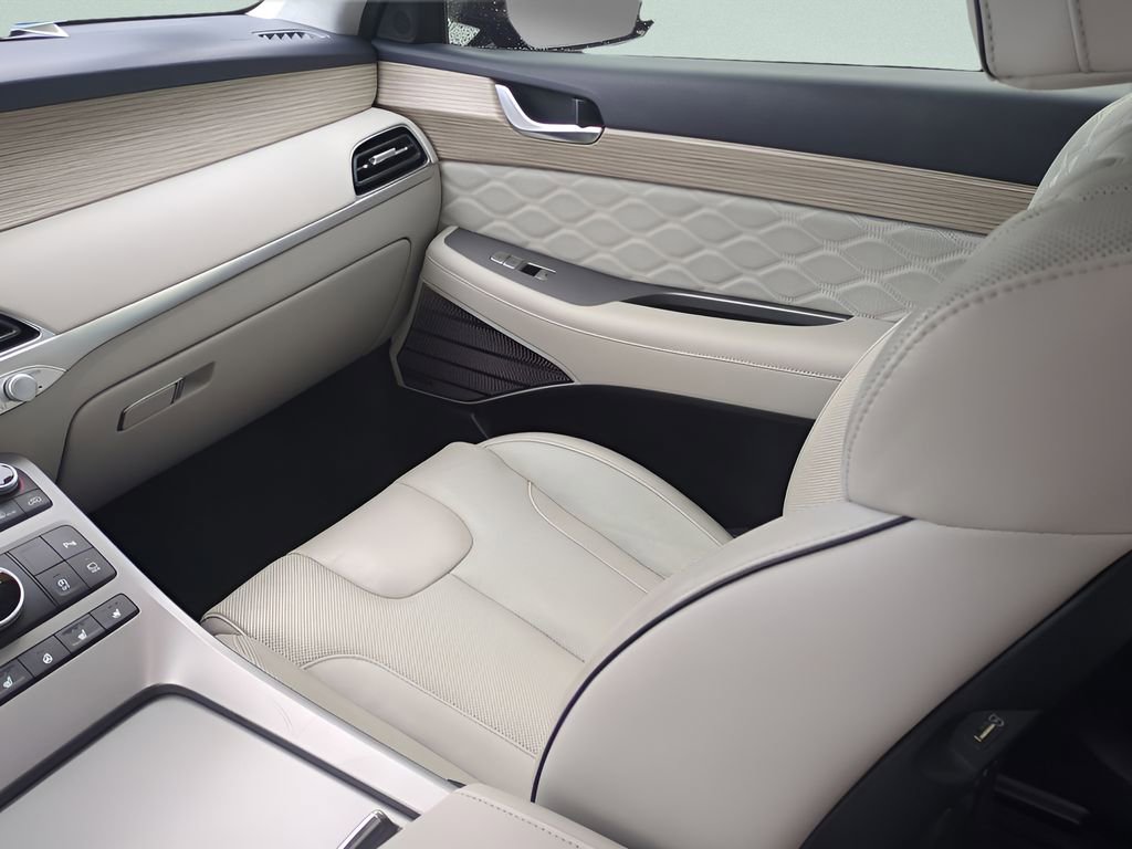 Used 2022 Hyundai Palisade Calligraphy image 25