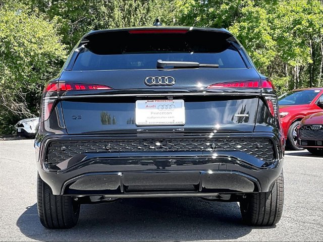 New 2026 Audi Q3 quattro 2.0T AWD/4WD image 3