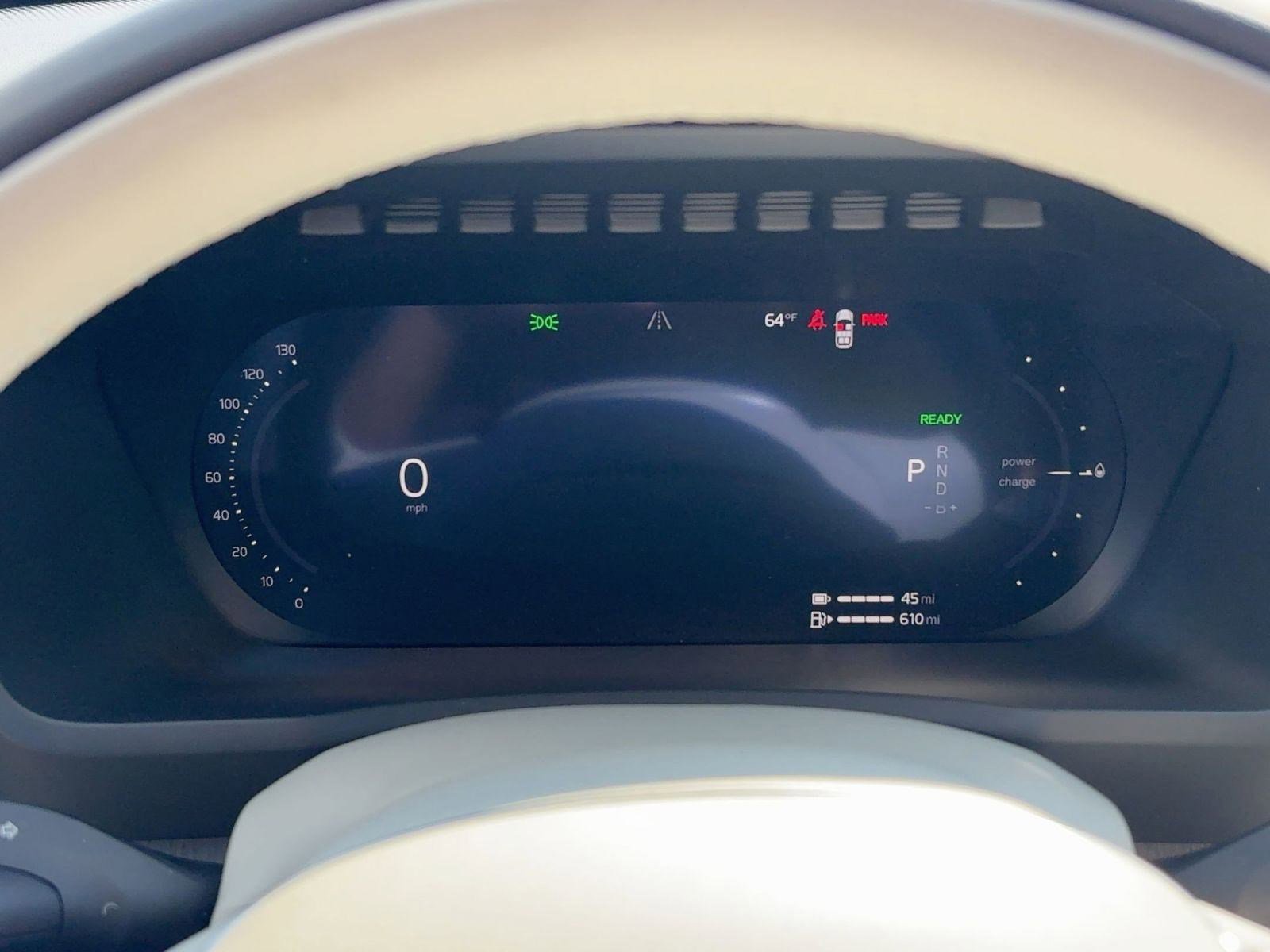 New 2026 Volvo XC90 T8 Ultra w/ Protection Package Premier image 17