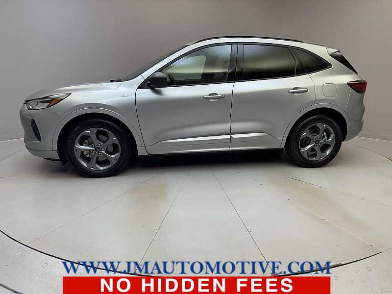 Used 2023 Ford Escape ST-Line w/ Tech Pack #1 image 2