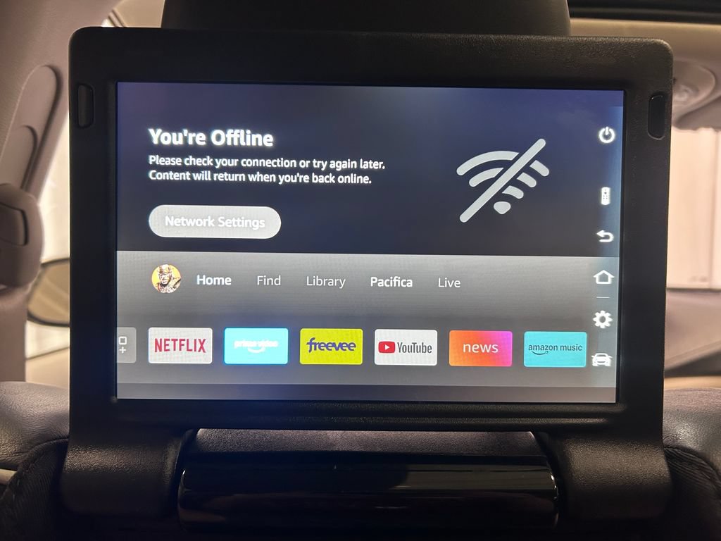 Used 2023 Chrysler Pacifica Limited w/ Uconnect Theater Family Group AWD/4WD image 22