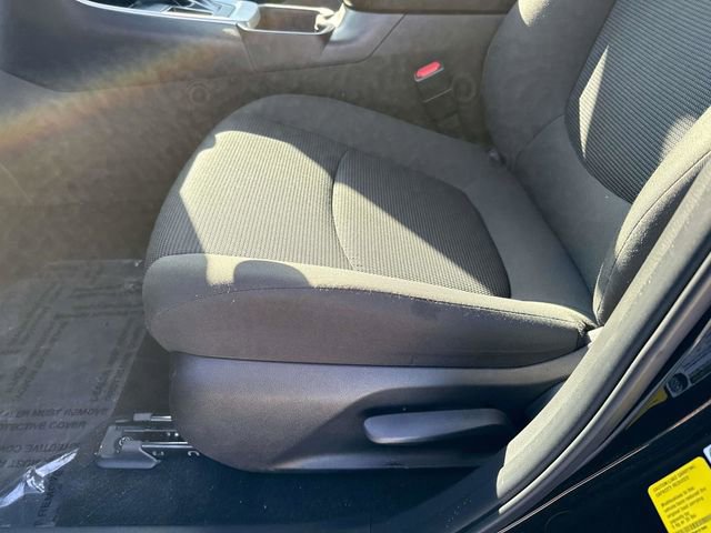 Used 2024 Toyota RAV4 LE image 21