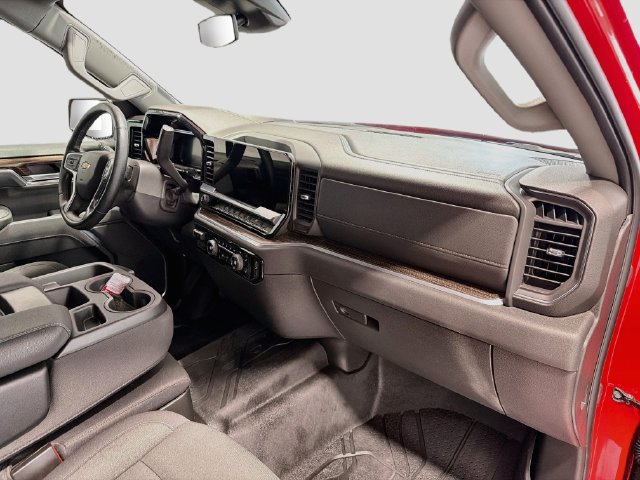 Used 2026 Chevrolet Silverado 1500 LT AWD/4WD image 24