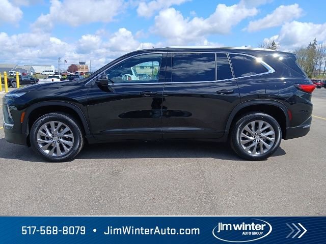 Used 2025 Buick Enclave Preferred AWD/4WD image 11