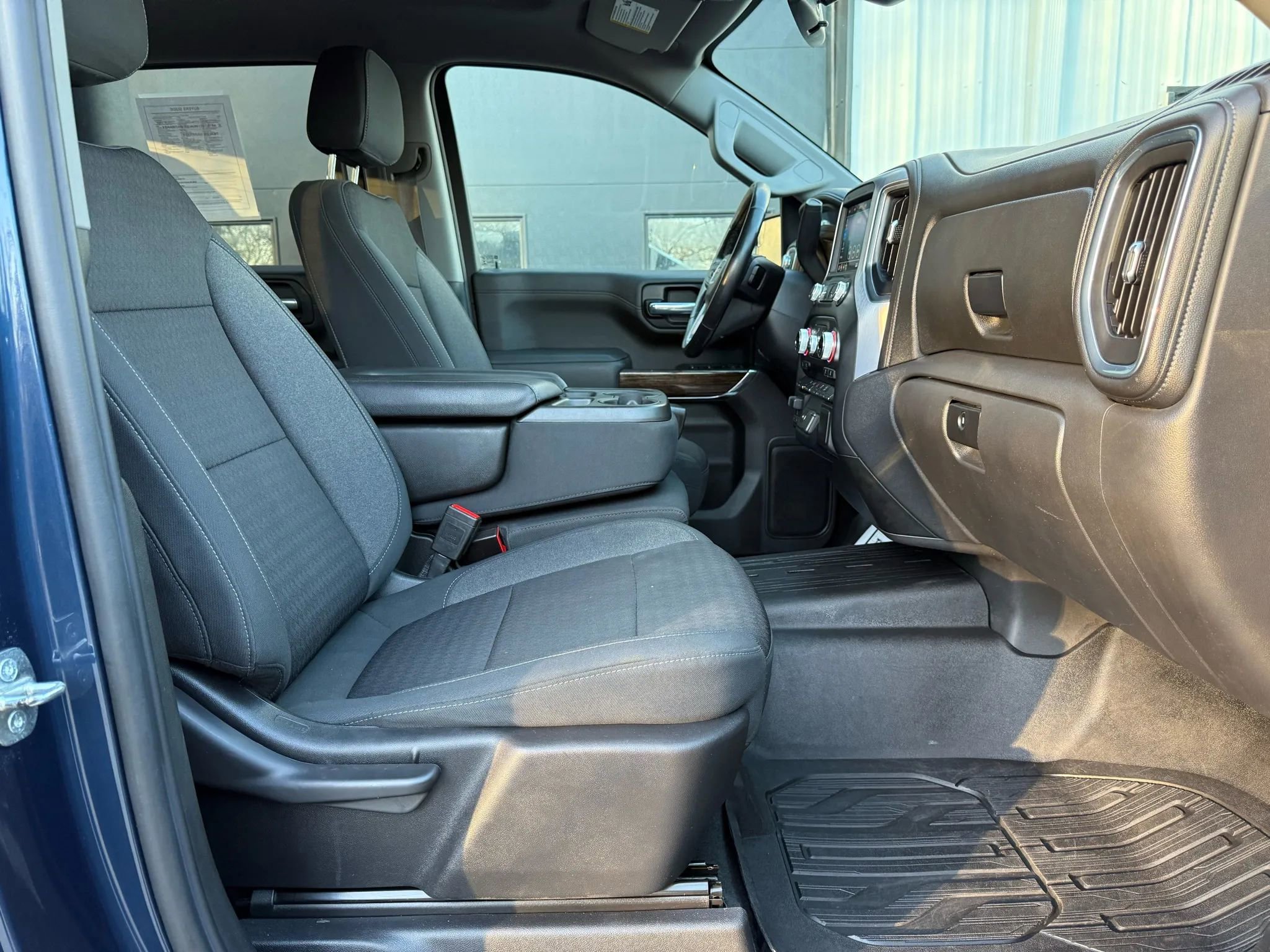 Used 2021 GMC Sierra 1500 Elevation w/ X31 Off-Road Package image 9