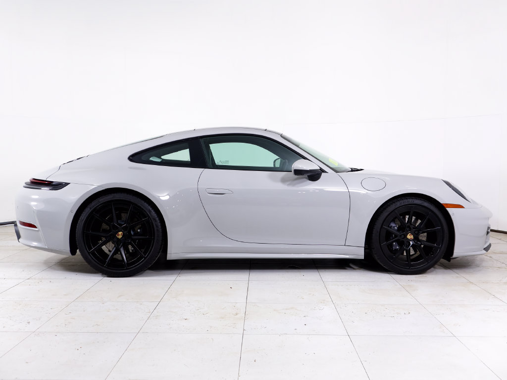 Certified 2026 Porsche 911 Carrera RWD image 30