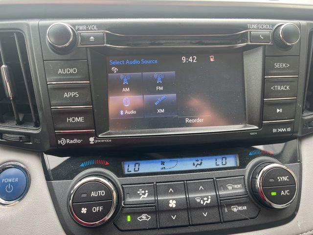 Used 2017 Toyota RAV4 XLE AWD/4WD image 13