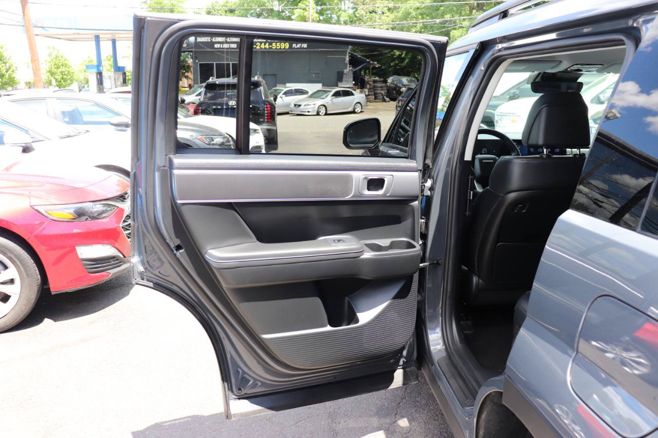 Used 2026 Hyundai Santa Fe SEL AWD/4WD image 32