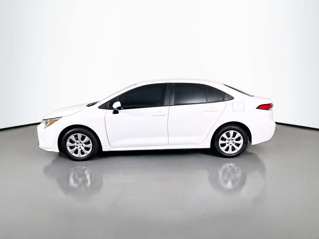 Used 2025 Toyota Corolla LE FWD image 8