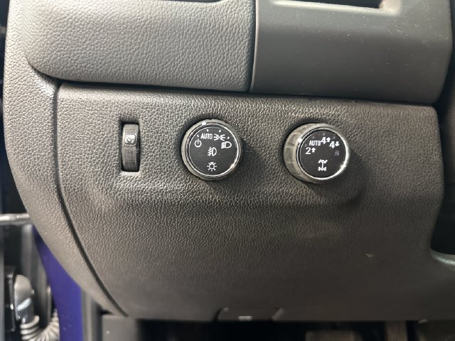 Used 2017 Chevrolet Colorado Z71 AWD/4WD image 19