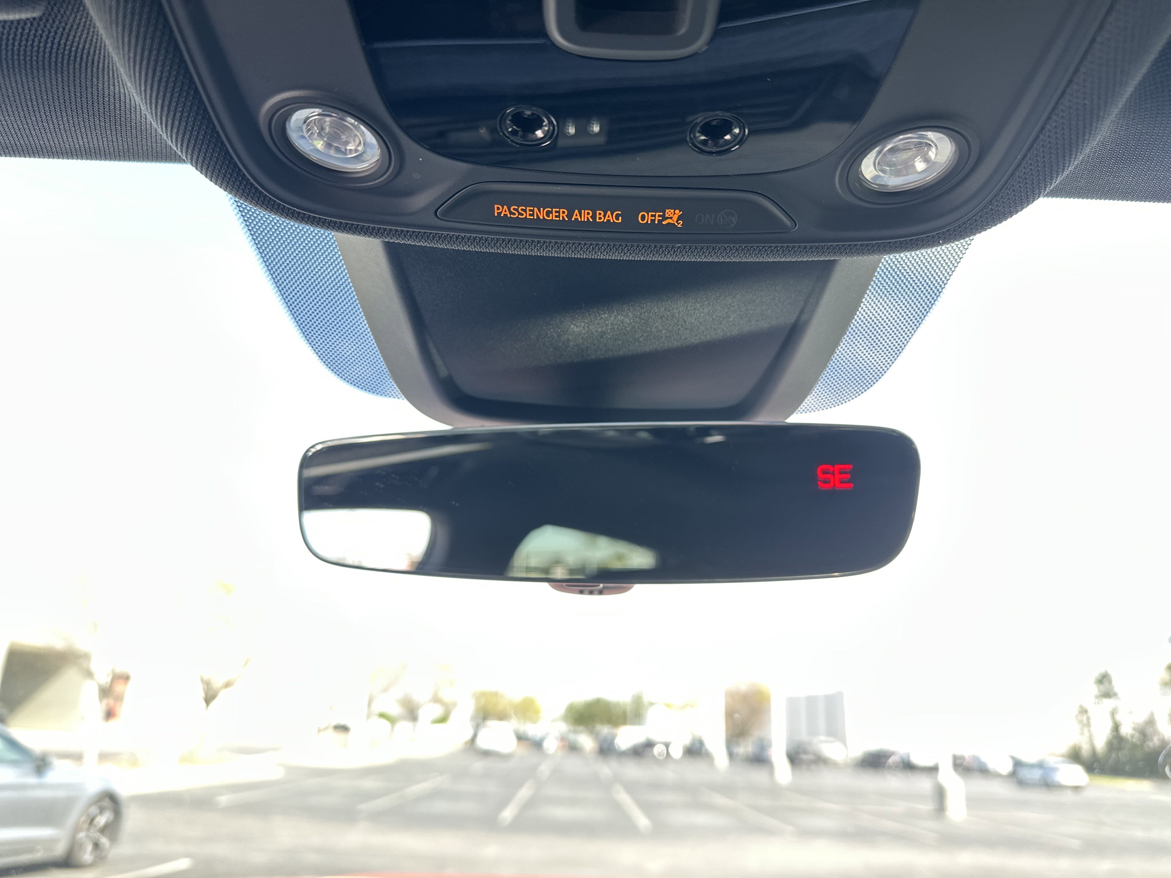 Used 2022 Audi e-tron Premium w/ Convenience Plus Package image 27