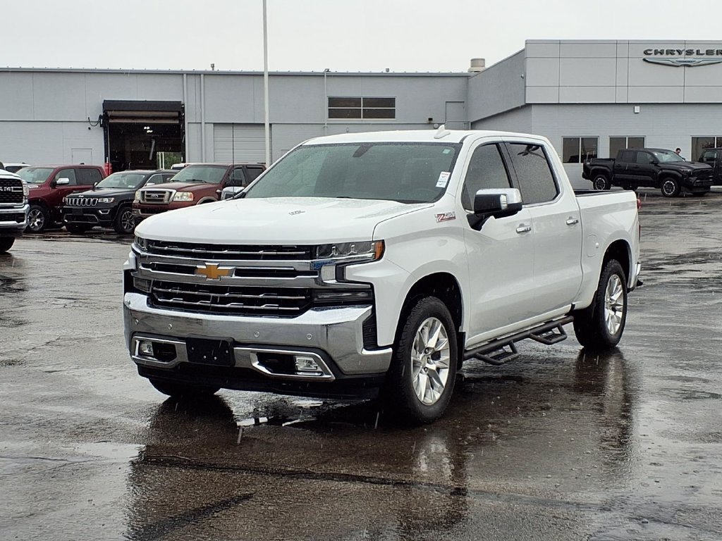 Used 2019 Chevrolet Silverado 1500 LTZ w/ LTZ Plus Package AWD/4WD image 2