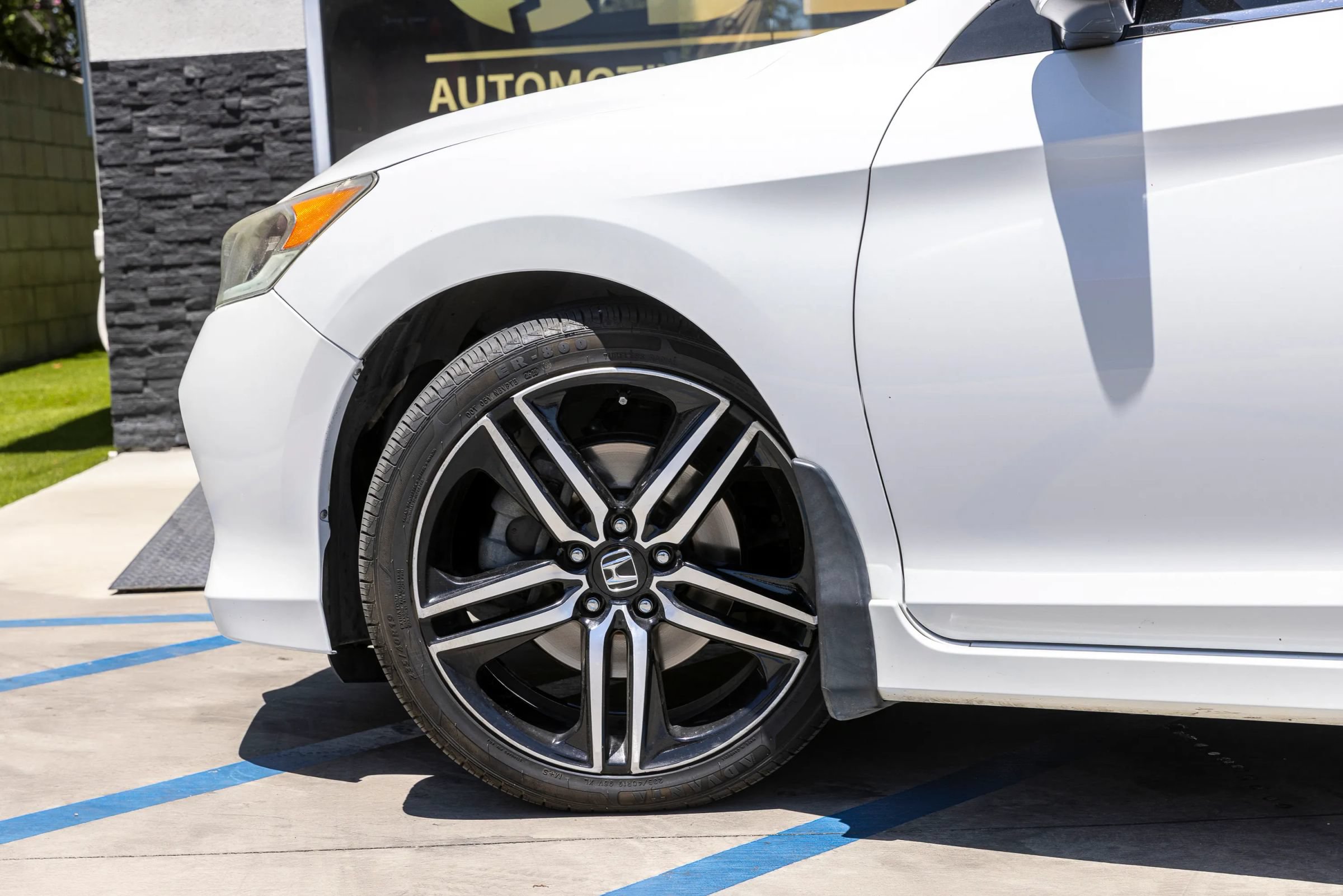 Used 2016 Honda Accord Sport image 34