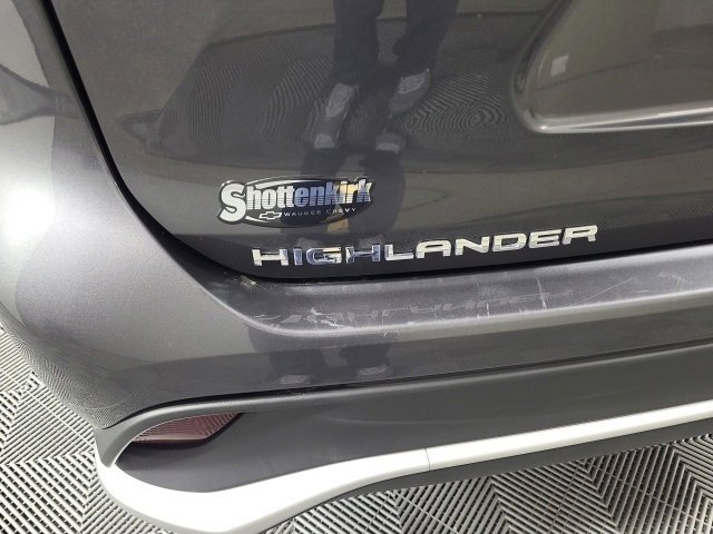 Used 2022 Toyota Highlander XSE image 9