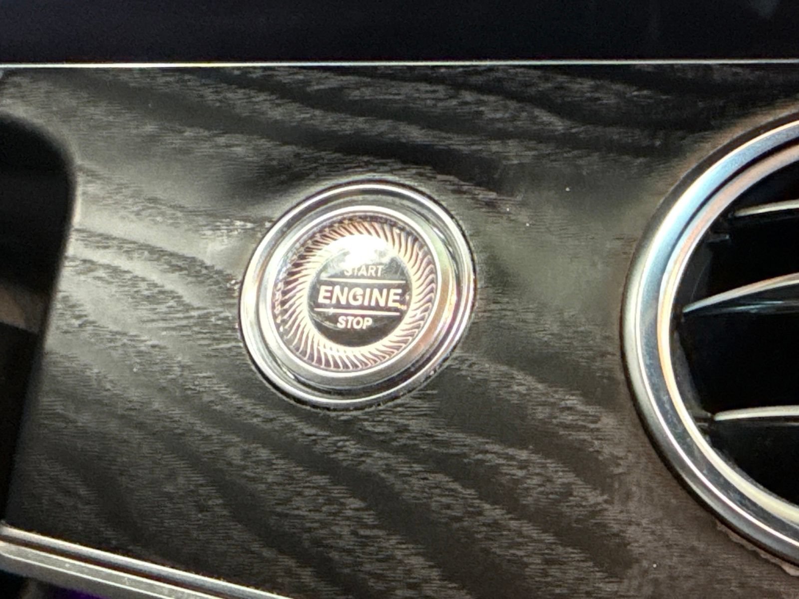 Used 2018 Mercedes-Benz E 300 image 29