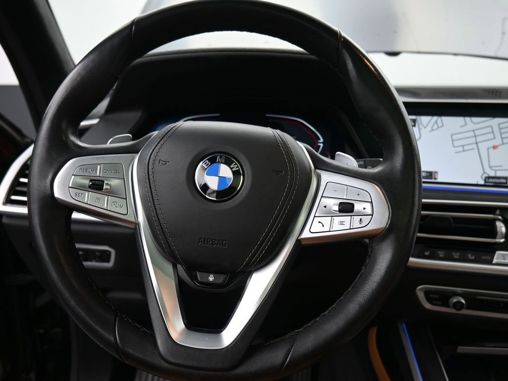 Used 2022 BMW X7 xDrive40i w/ Cold Weather Package image 11
