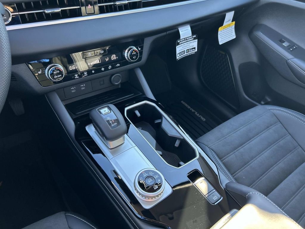 New 2026 Mitsubishi Outlander SE AWD/4WD image 28