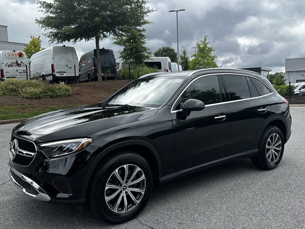 Certified 2026 Mercedes-Benz GLC 300 image 4