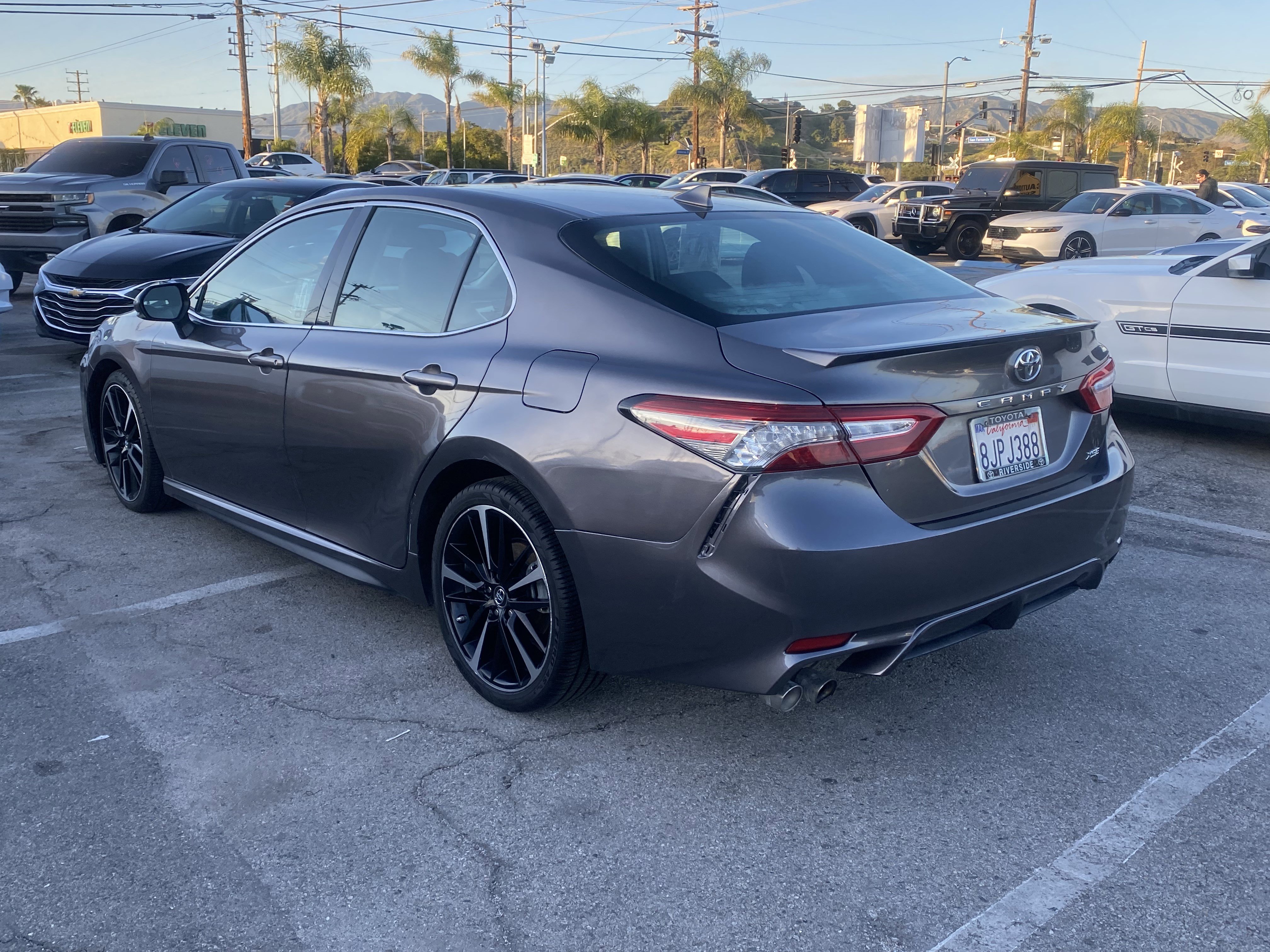 Used 2019 Toyota Camry XSE FWD image 9