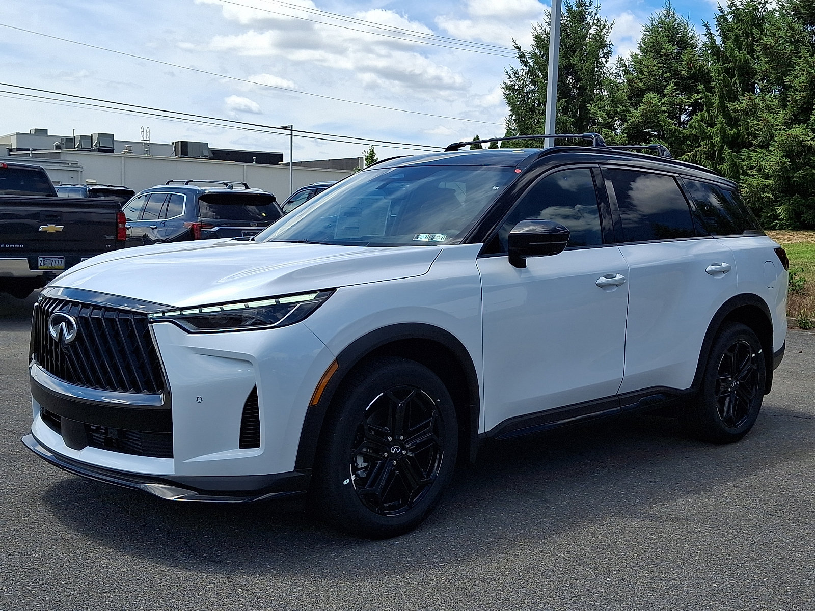 New 2027 INFINITI QX60 Sport w/ Dark Cargo Package AWD/4WD image 2
