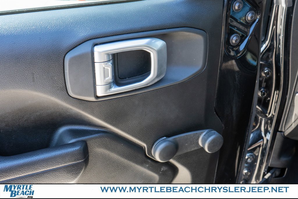 Used 2023 Jeep Gladiator Sport image 16