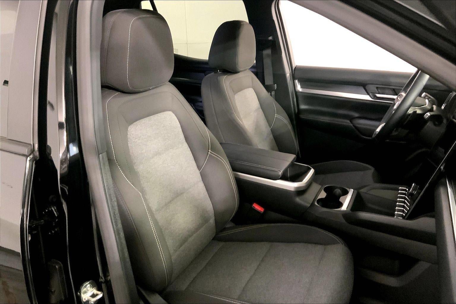 Used 2025 GMC Terrain Elevation AWD/4WD image 7