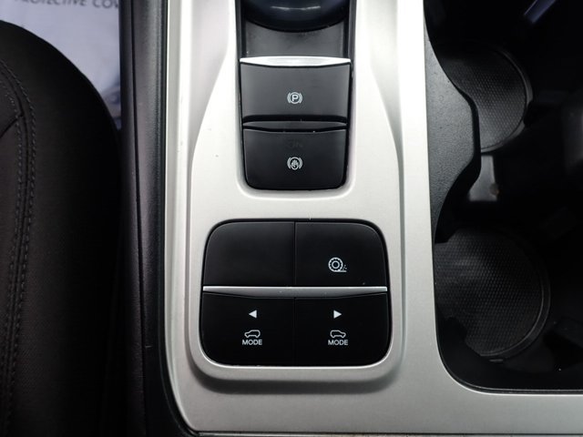 Used 2023 Ford Explorer XLT RWD image 22