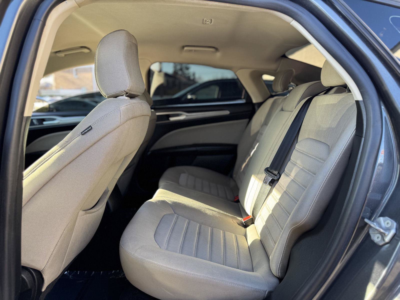 Used 2020 Ford Fusion S FWD image 28