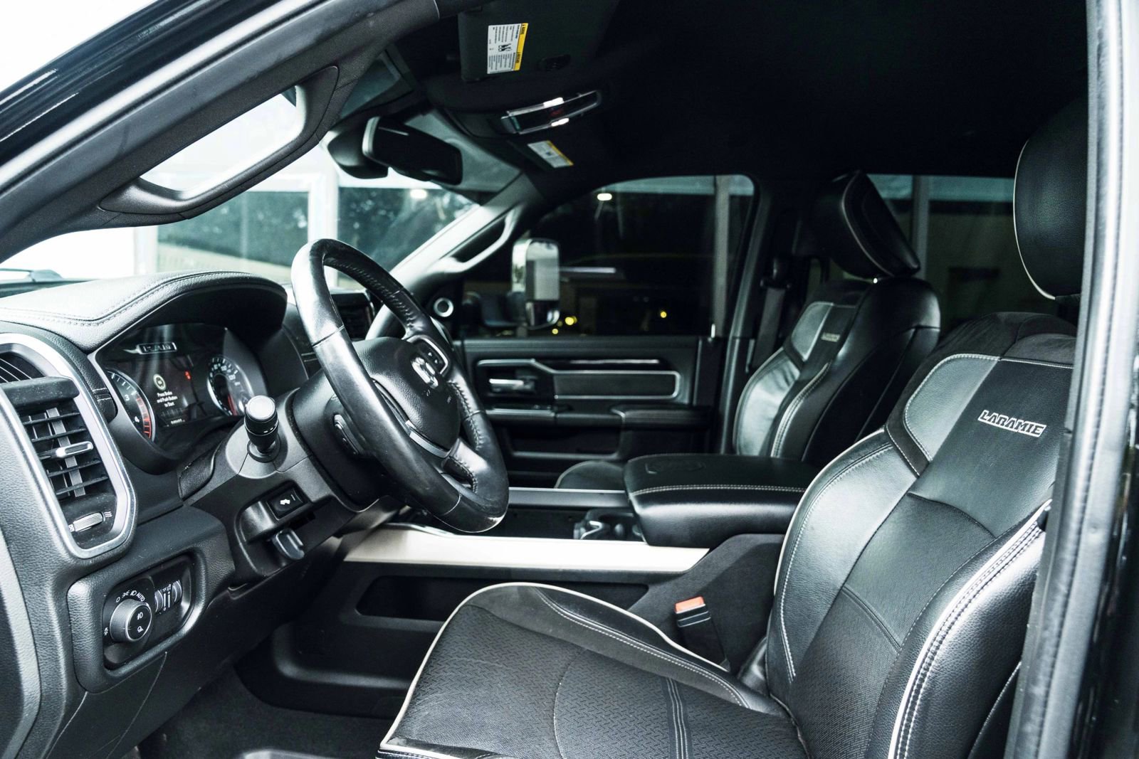 Used 2019 RAM 3500 Laramie image 38