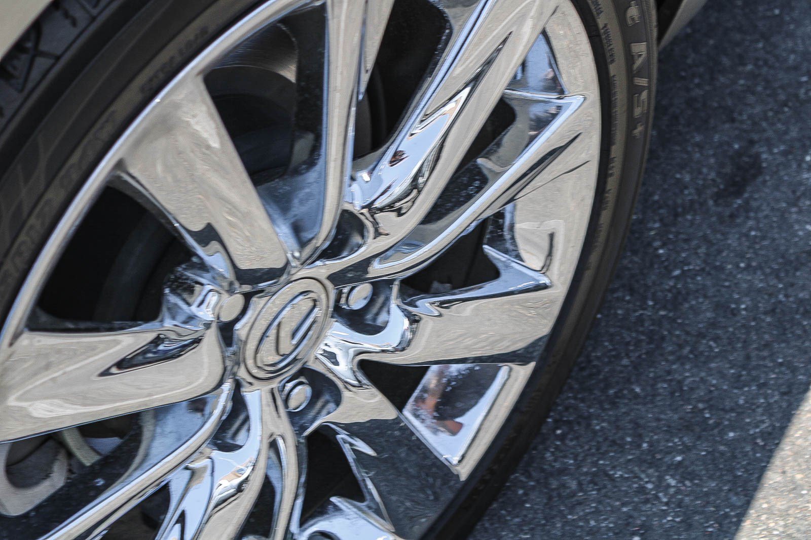 Used 2016 Lexus IS 200t RWD image 16