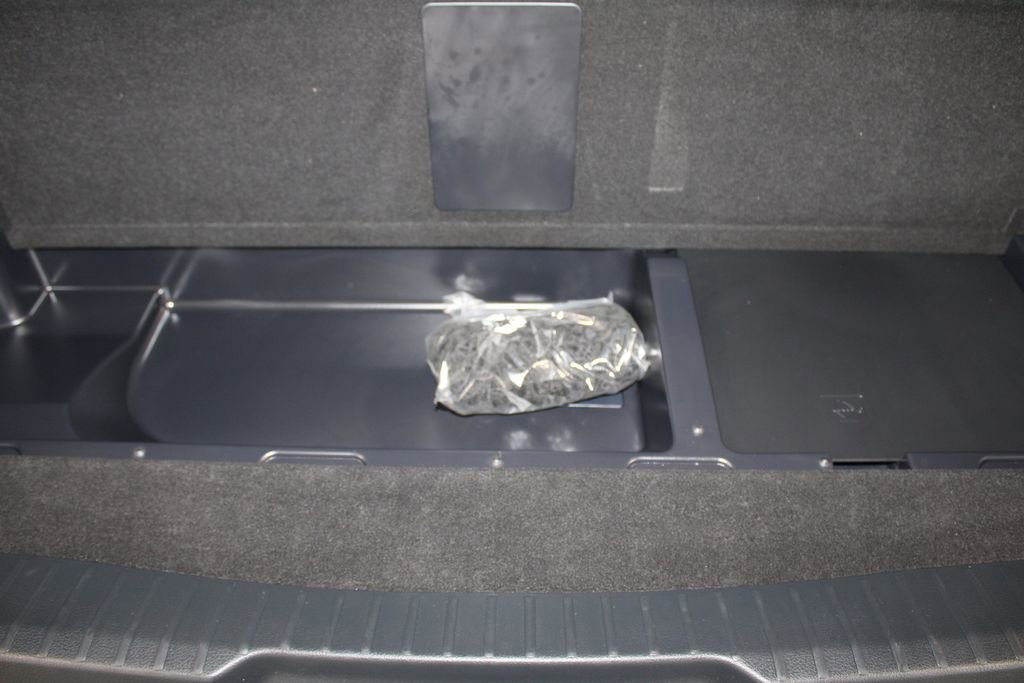 Used 2023 Ford Expedition Max Platinum image 18