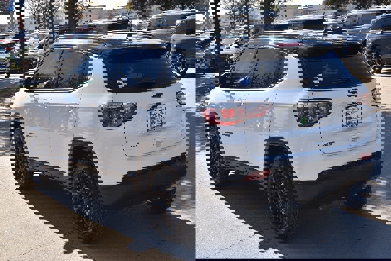 Used 2024 Jeep Compass Latitude w/ Altitude Special Edition image 10