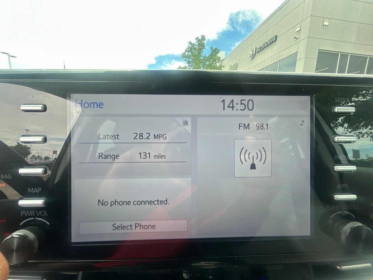 Used 2024 Toyota Sienna LE AWD/4WD image 22