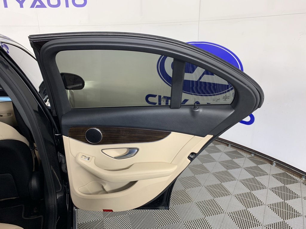 Used 2020 Mercedes-Benz C 300 Sedan image 40